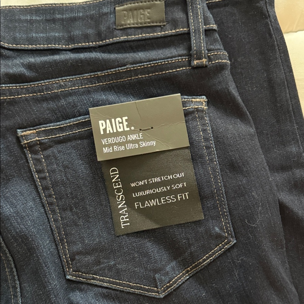 PAIGE Dark Blue Verdugo Mid rise ultra skinny jean NWT